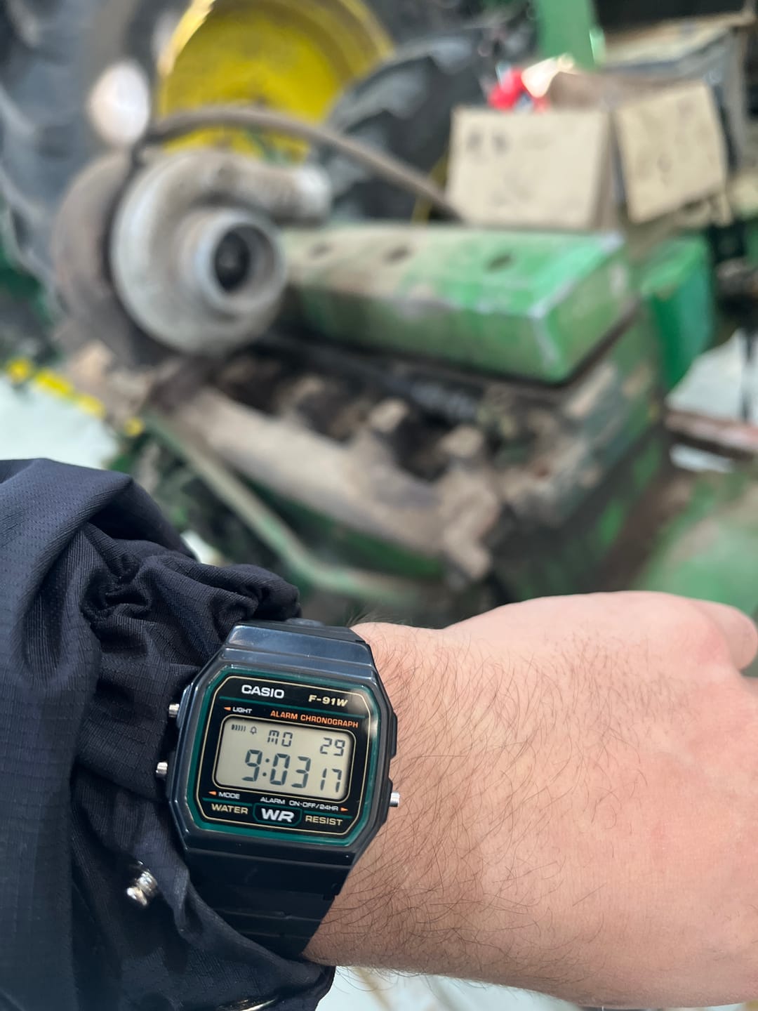 Customer photo review of Reloj Casio Vintage F-91W-3DG Clásico Líneas Verdes