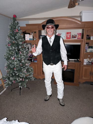 Customer photo review of Men's Exotic Inlay Snip Toe Western Boots