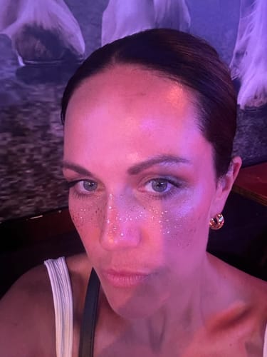 Customer photo review of Gold Stardust Speckles Makeup Patches