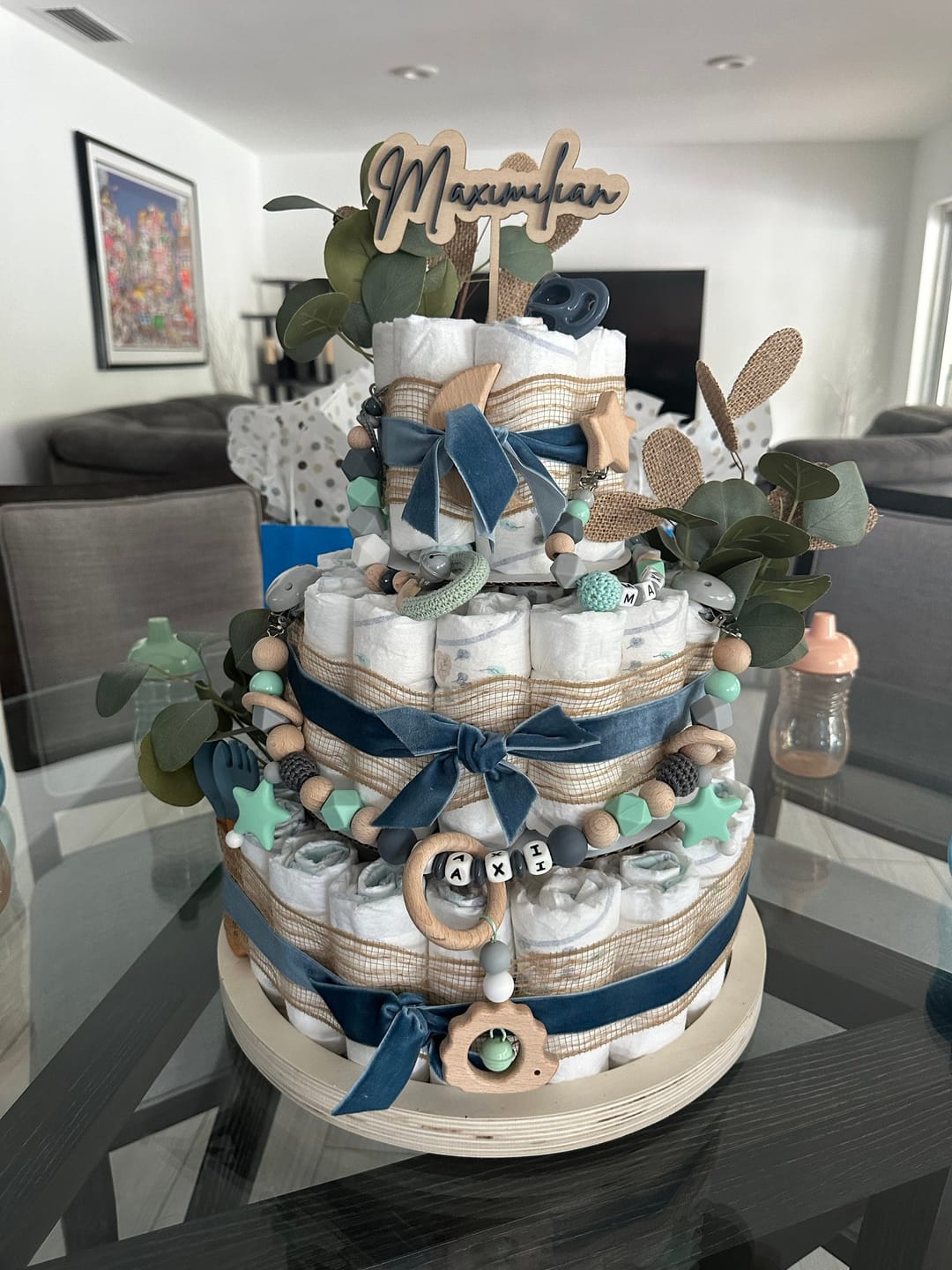 Customer photo review of Name Cake Topper