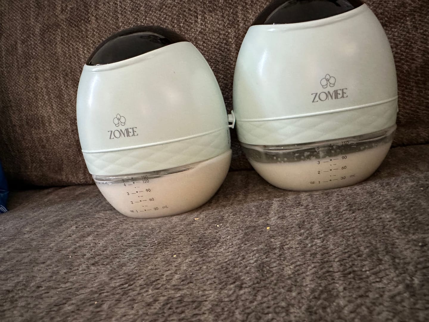 Customer photo review of Zomee Fit Wearable Hands Free Breast Pump