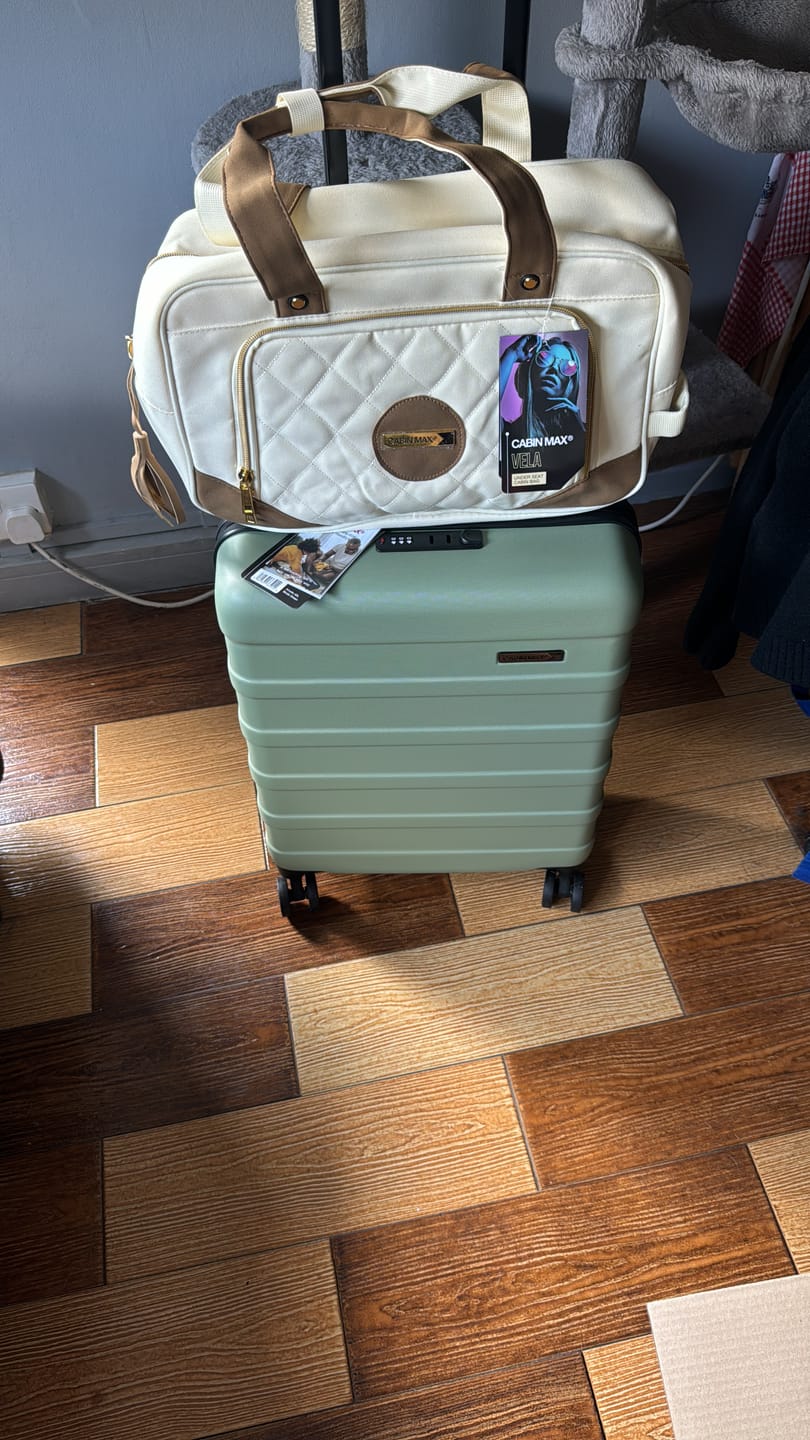 Customer photo review of Anode 40L Cabin Suitcase - 55x40x20cm