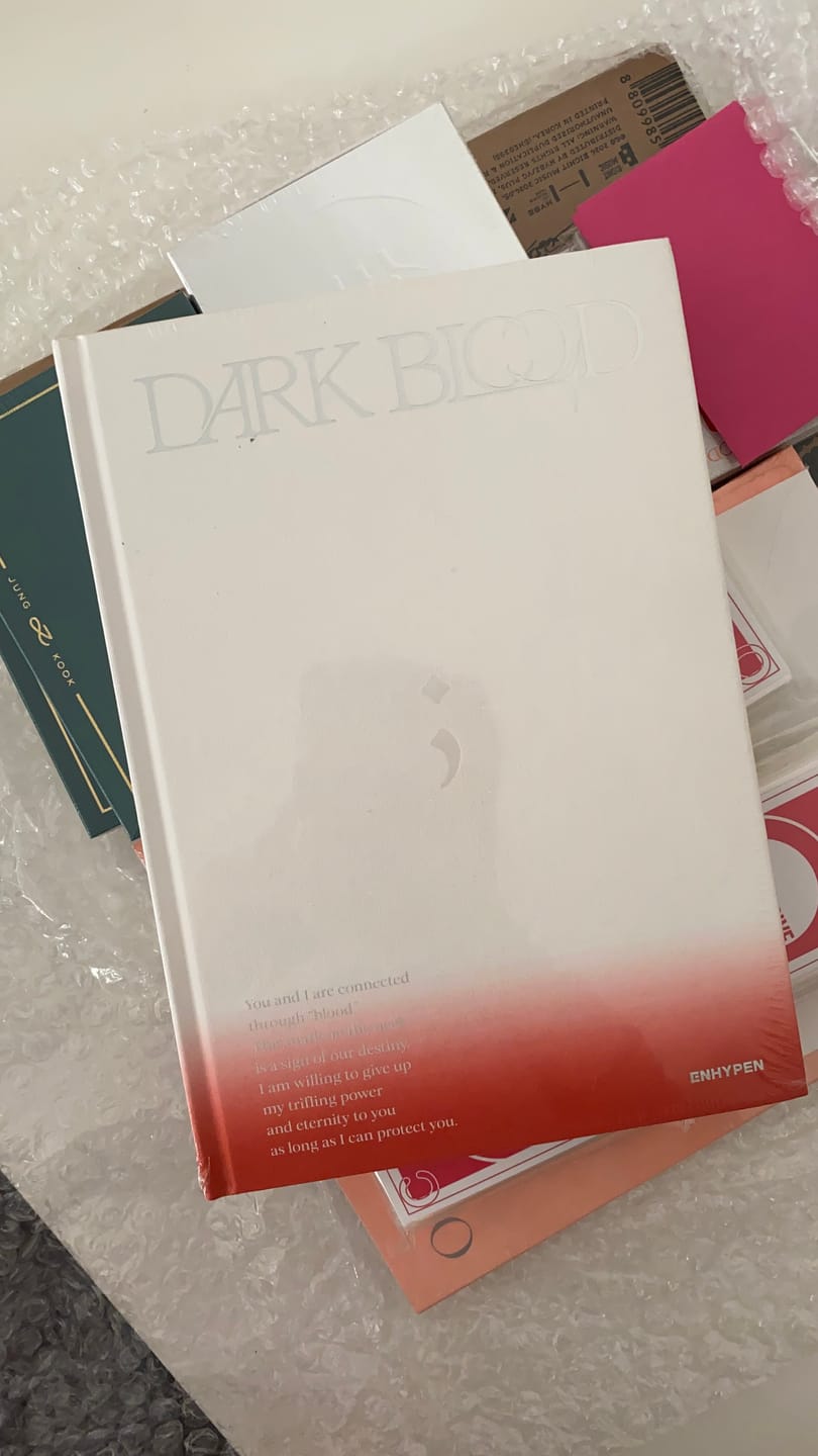 Customer photo review of ENHYPEN - DARK BLOOD ALBUM