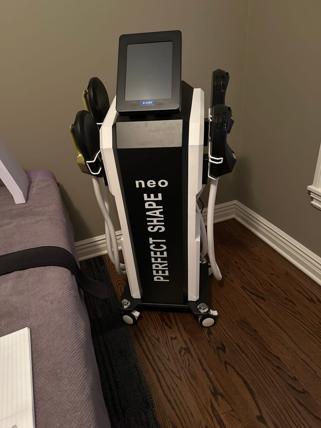 Customer photo review of Professional PERFECT SHAPE NEO Body Sculpting Machine 5 in 1