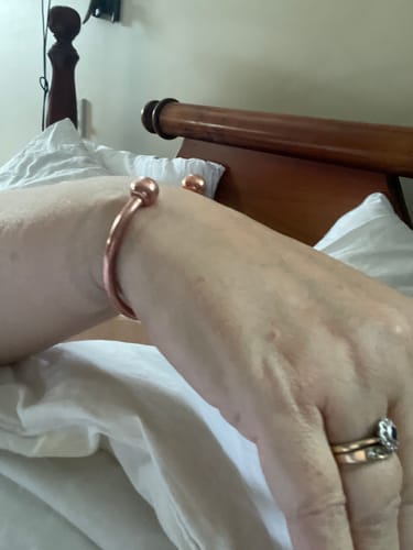 Customer photo review of Plain Ball / Magnetic / Copper Bracelet