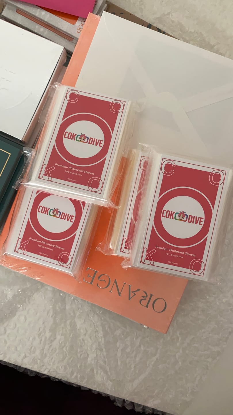 Customer photo review of Premium Photocard Sleeves for K-Pop Fans
