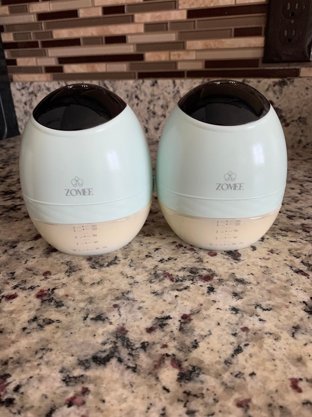 Customer photo review of Zomee Fit Wearable Hands Free Breast Pump