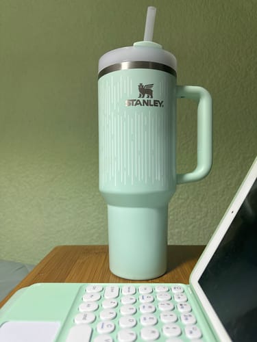 Customer photo review of Stanley Quencher H2.0 Flowstate™ Soft Rain | 1.1 L