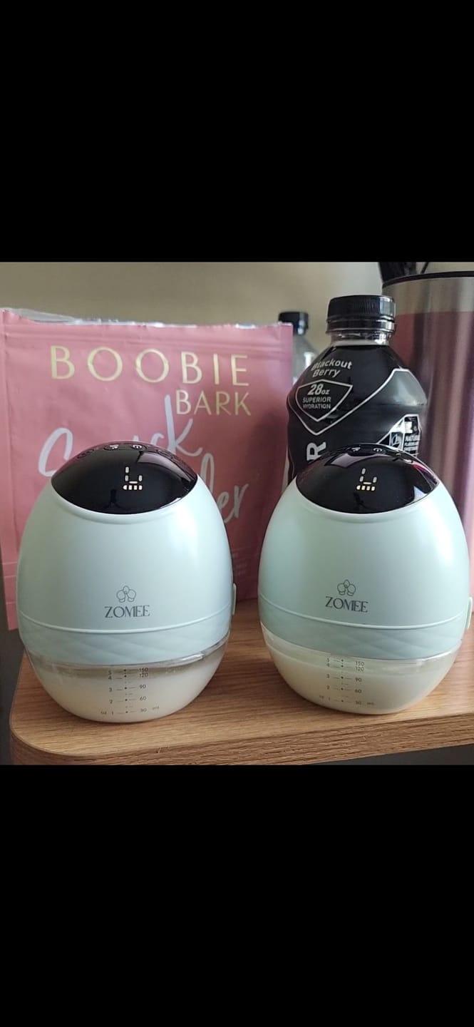 Customer photo review of Zomee Fit Wearable Hands Free Breast Pump