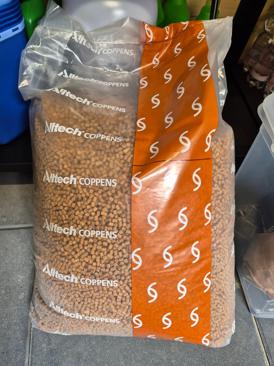 Customer photo review of PREMIUM COARSE PELLETS - ALLTECH COPPENS