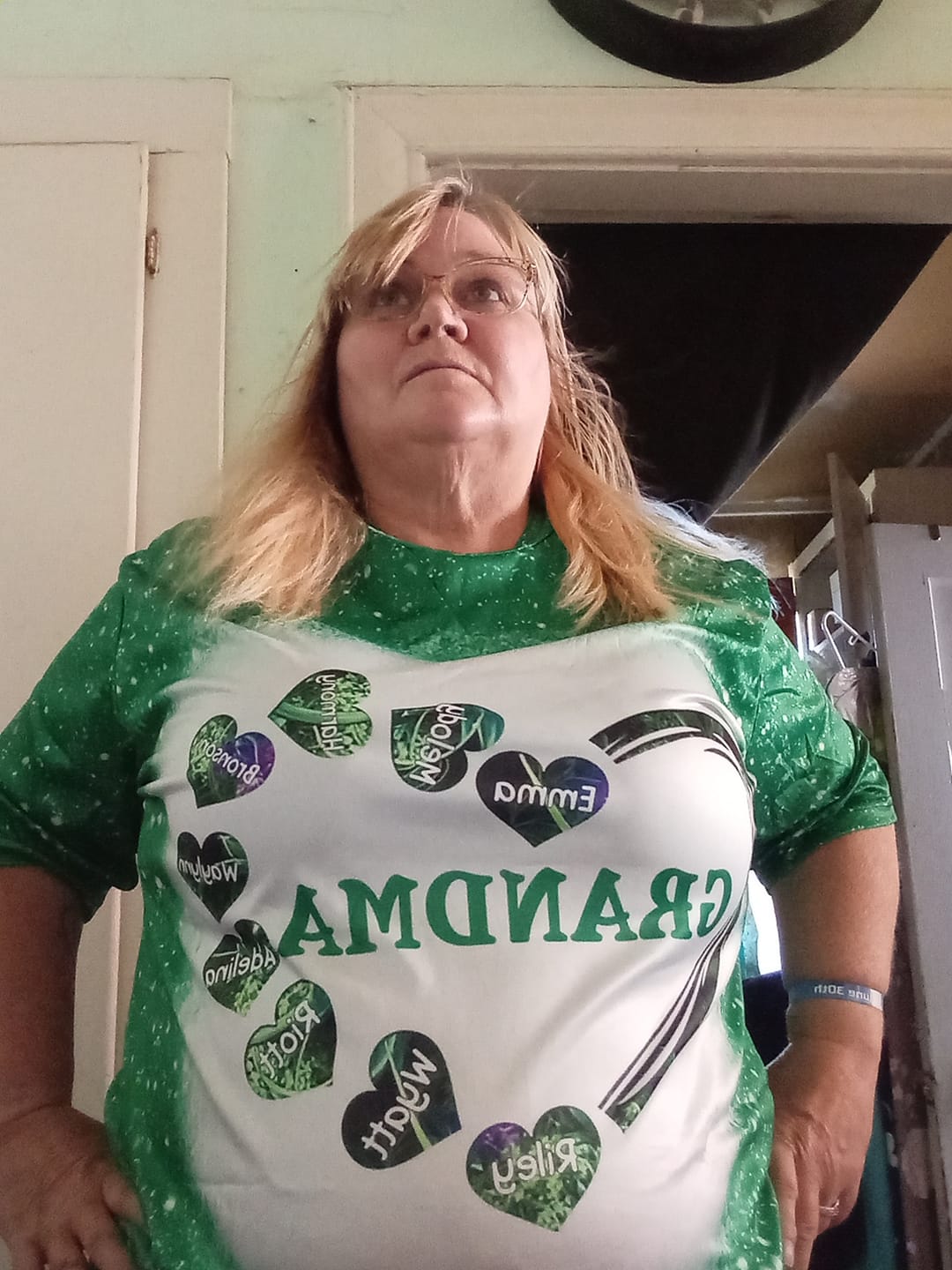 Customer photo review of Sparkling Grandma - Mom With Sweet Heart Kids, Multi Colors Personalized 3D T-Shirt