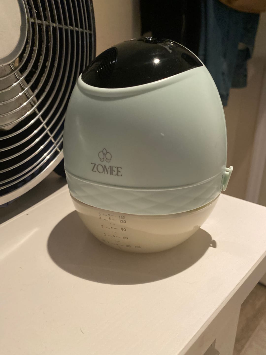 Customer photo review of Zomee Fit Wearable Hands Free Breast Pump
