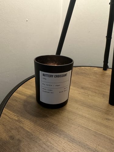 Customer photo review of Buttery Croissant Candle | Milk + Butter + Vanilla