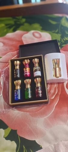 Customer photo review of Assorted Luxury Attar Perfume Gift Set (6 × 5.5Ml)