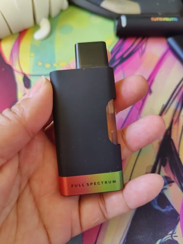 Customer photo review of 2 Gram Full Spectrum CBD Vape Pen - Watermelon Zkittles [Indica]