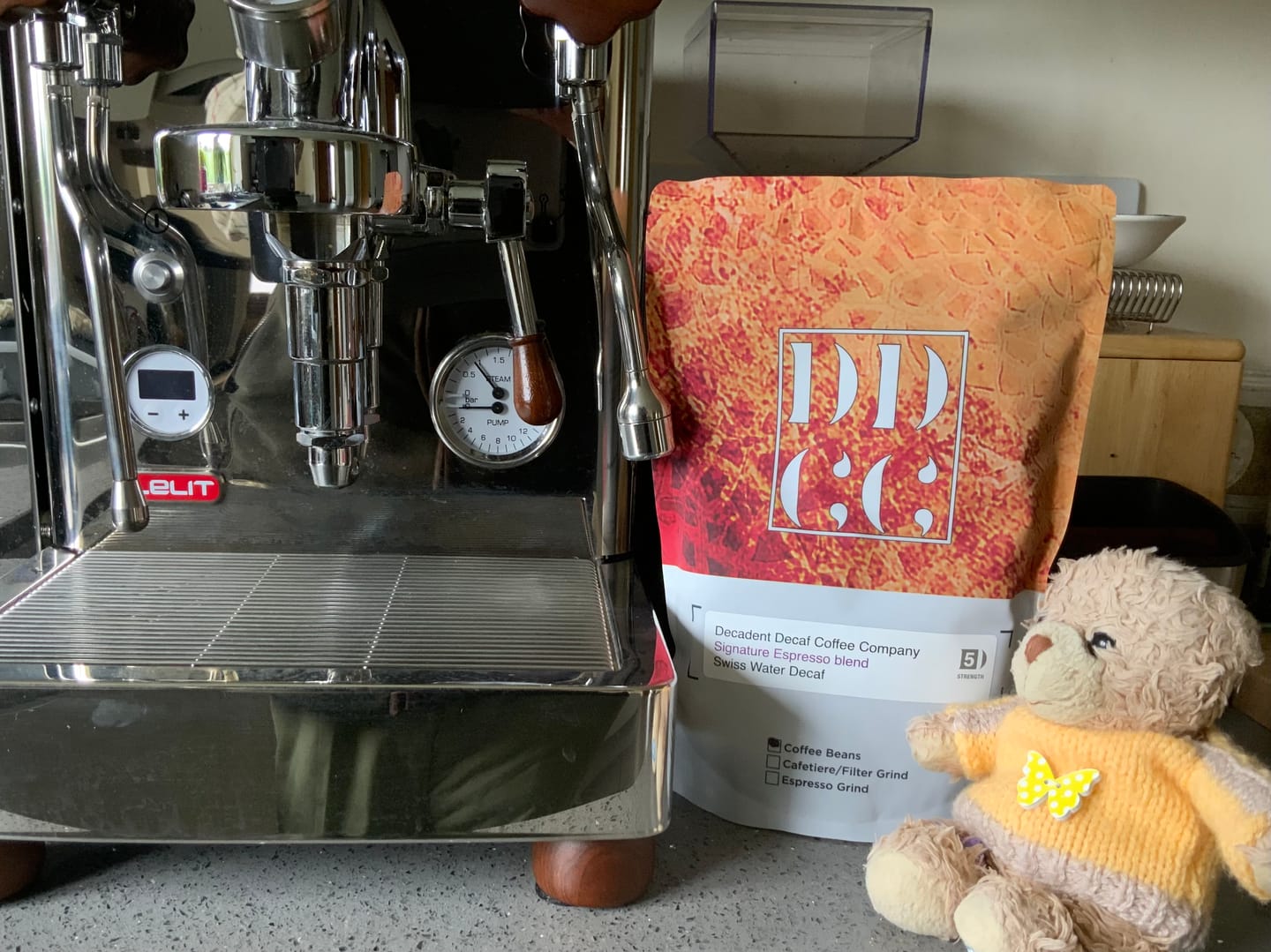 Customer photo review of Decaffeinated Espresso Coffee Blend - Swiss Water Decaf Process - Strength 5 - Decadent Decaf