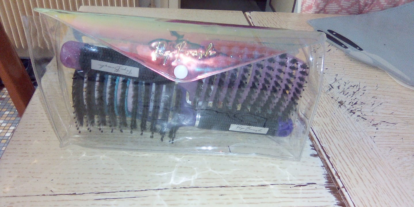 Customer photo review of LA POCHETTE VANITY