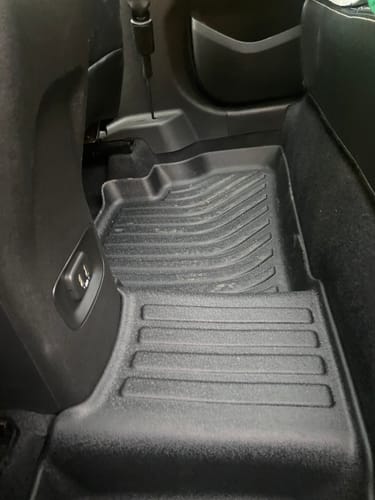 Customer photo review of Pisos Calce Perfecto CHEVROLET TRACKER   años 2021 al 2024
