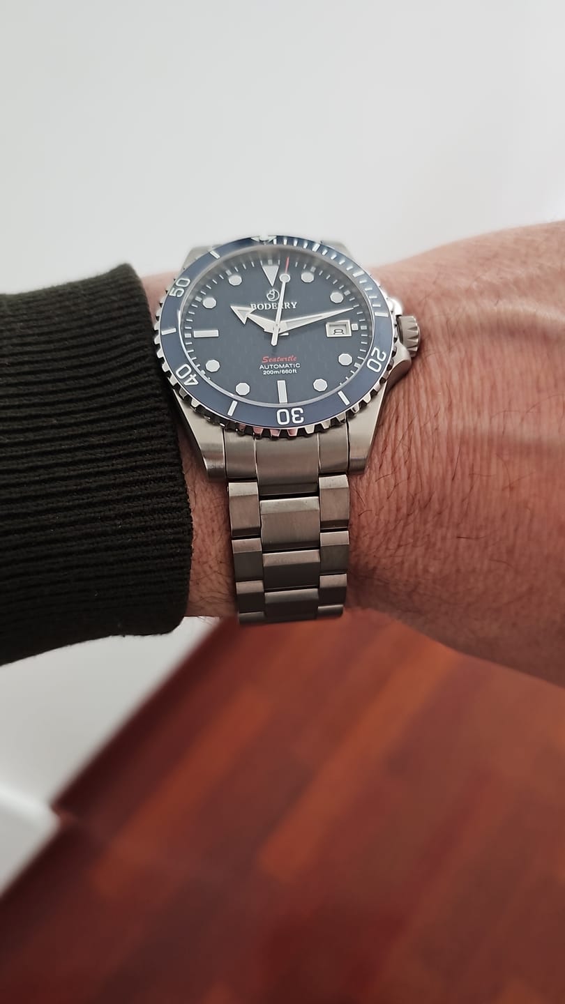 Customer photo review of SEATURTLE.OCEAN(TITANIUM) - Automatic Titanium Diver Watch | Sea Blue/Ti-bracelet