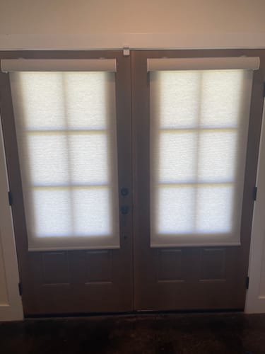 Customer photo review of SmartWings Motorized Light Filtering Roller Shades 70% Blackout Safari