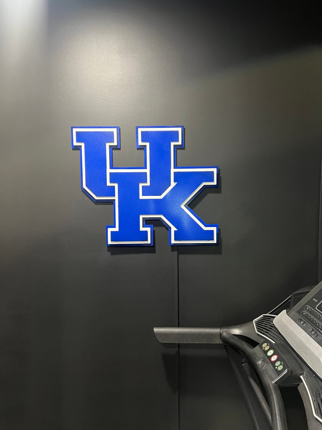 Customer photo review of Kentucky Wildcats "UK" 5 layer 3D Metal Wall Art