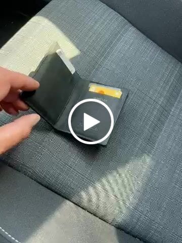 Customer video review of Slimstar - slim wallet with large coin pocket
