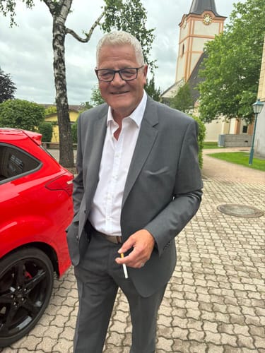 Customer photo review of Ich gehe jetzt Bier trinken  - T-Shirt