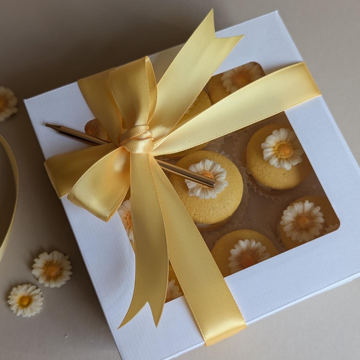 Customer photo review of Premium Cardboard Takeaway Boxes With Cellulose Clear Window Lid