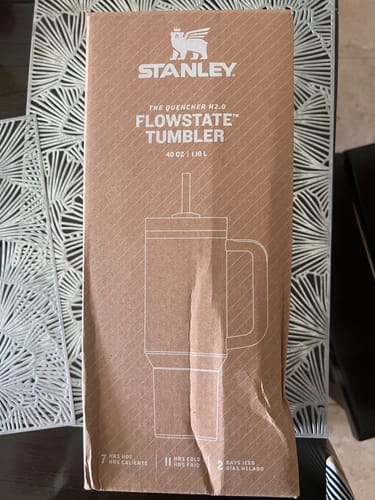 Customer photo review of Stanley Quencher H2.0 Flowstate™ Tumbler Brushstroke | 1.1 L