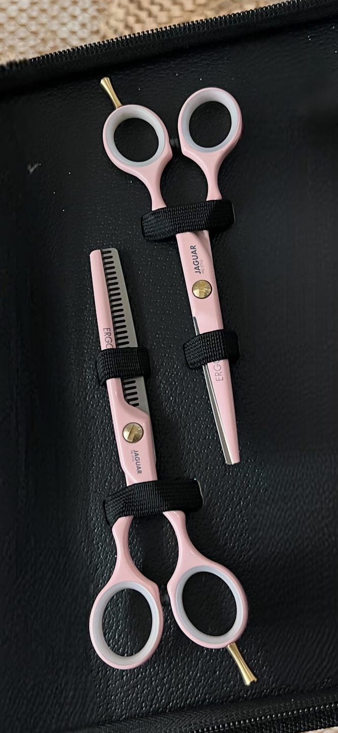 Customer photo review of Jaguar Pink Pre Style Ergo Hairdressing Scissor Set