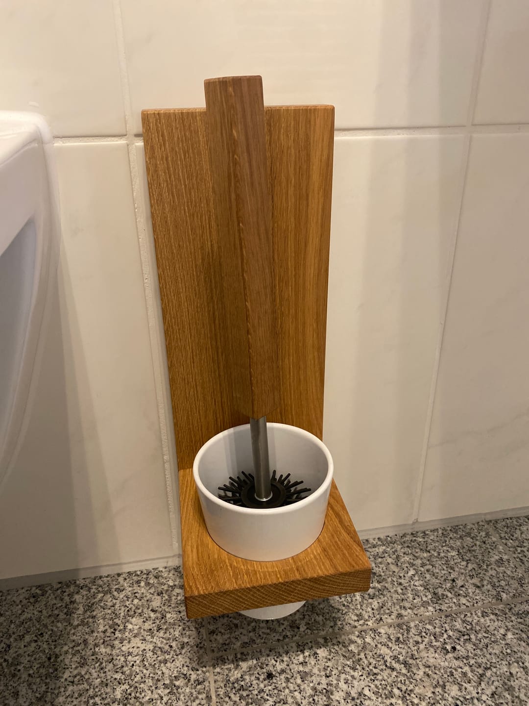 Customer photo review of Toilettenbürstenhalter LARA aus Holz