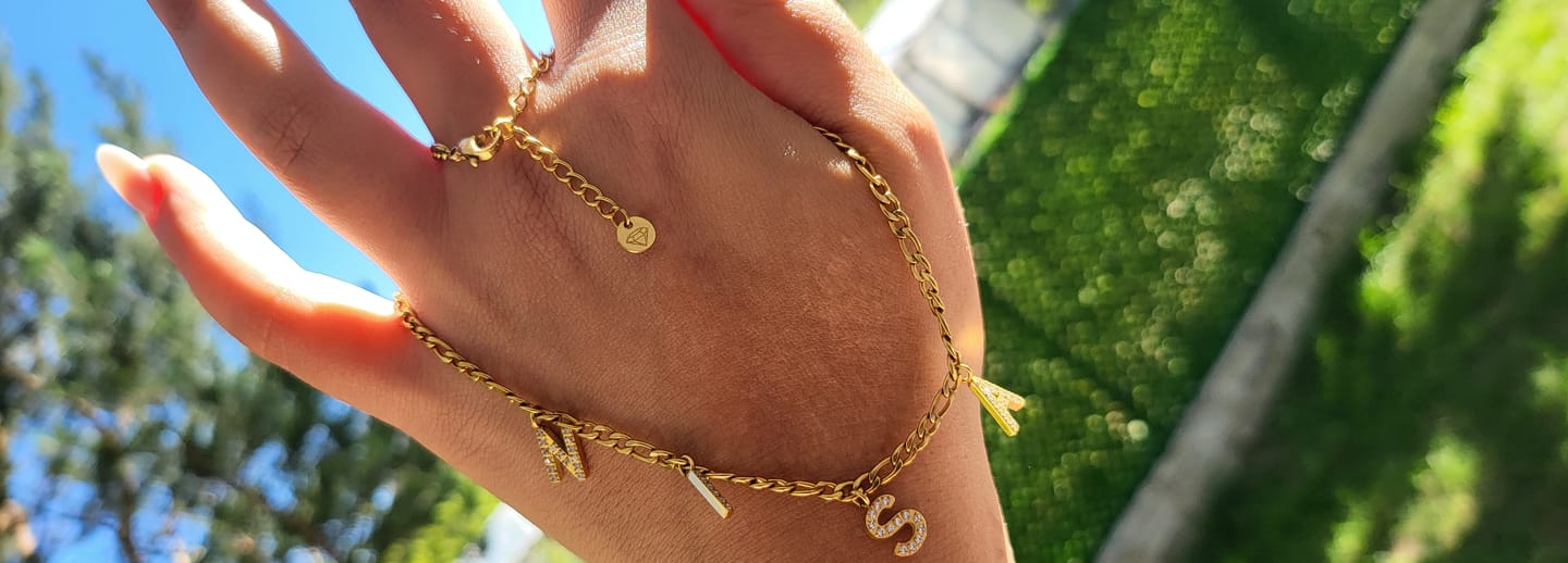 Customer photo review of Namenskette | 18K vergoldet