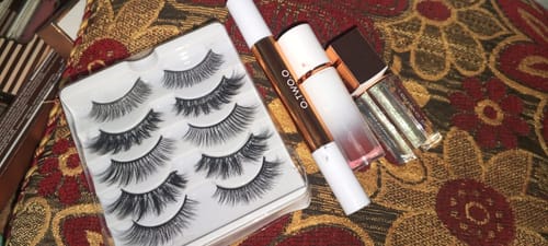 Customer photo review of O.TWO.O 3D MINK EYELASHES