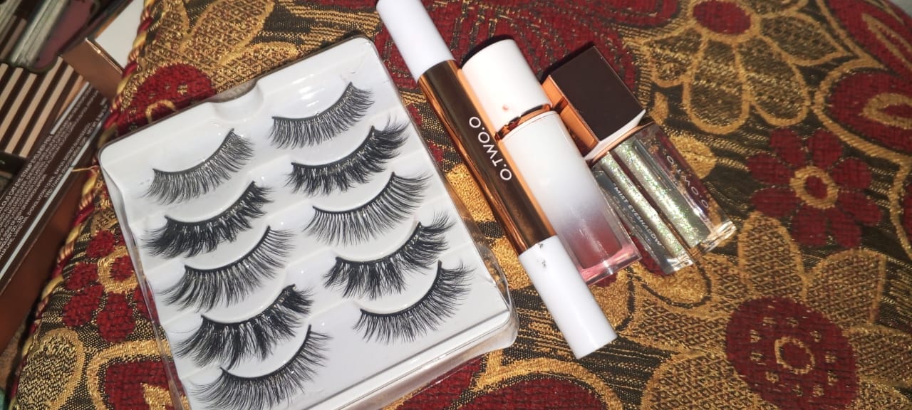 Customer photo review of O.TWO.O 3D MINK EYELASHES