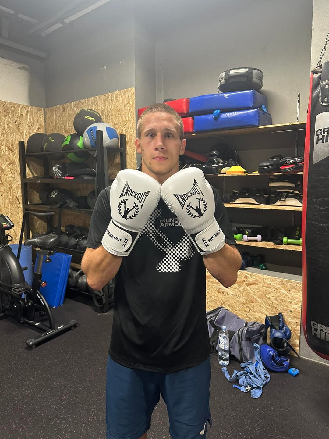 Customer photo review of Manusi Box Knockout Basic