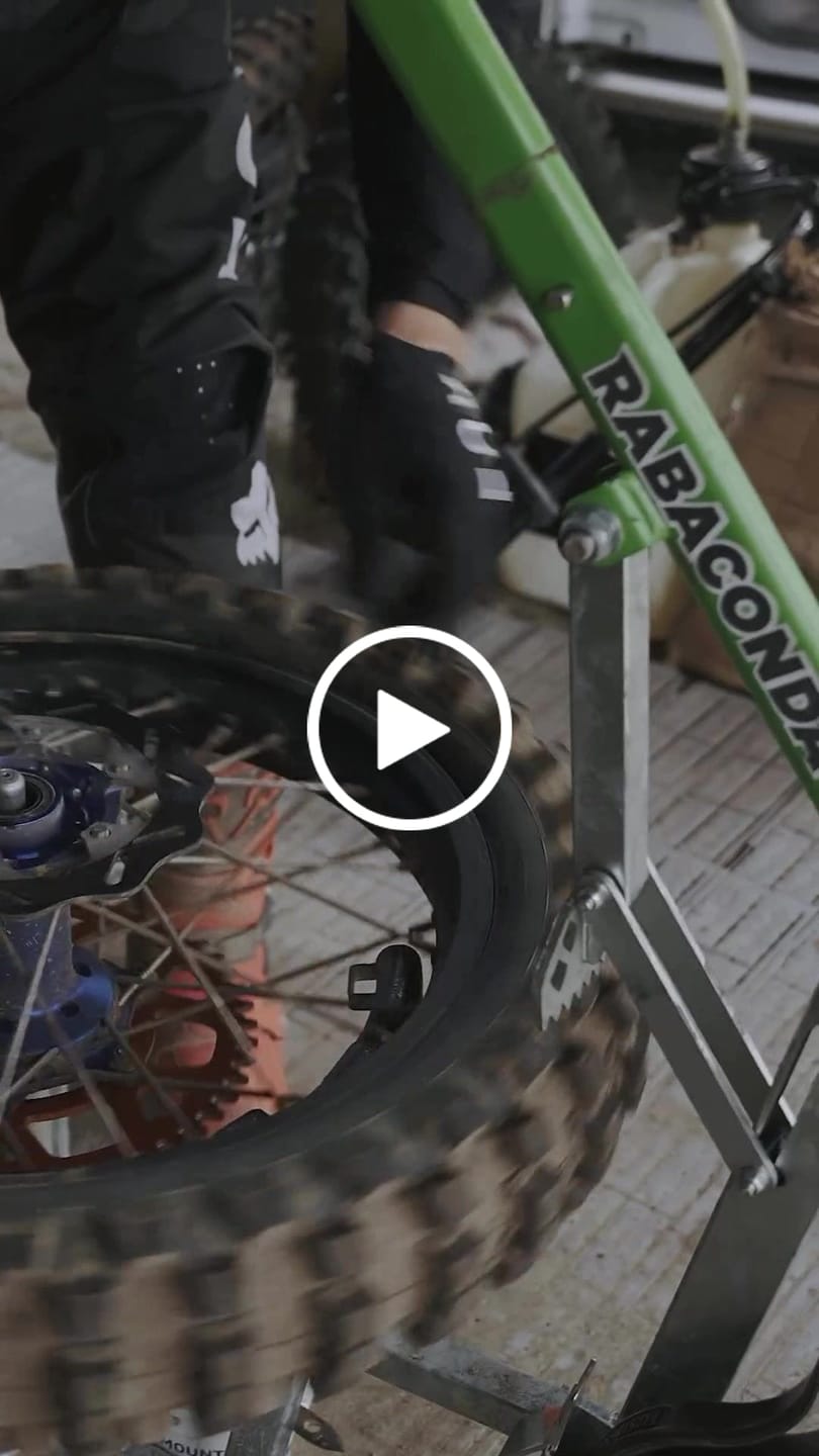Customer video review of Rabaconda Dirt Bike Tire Changer