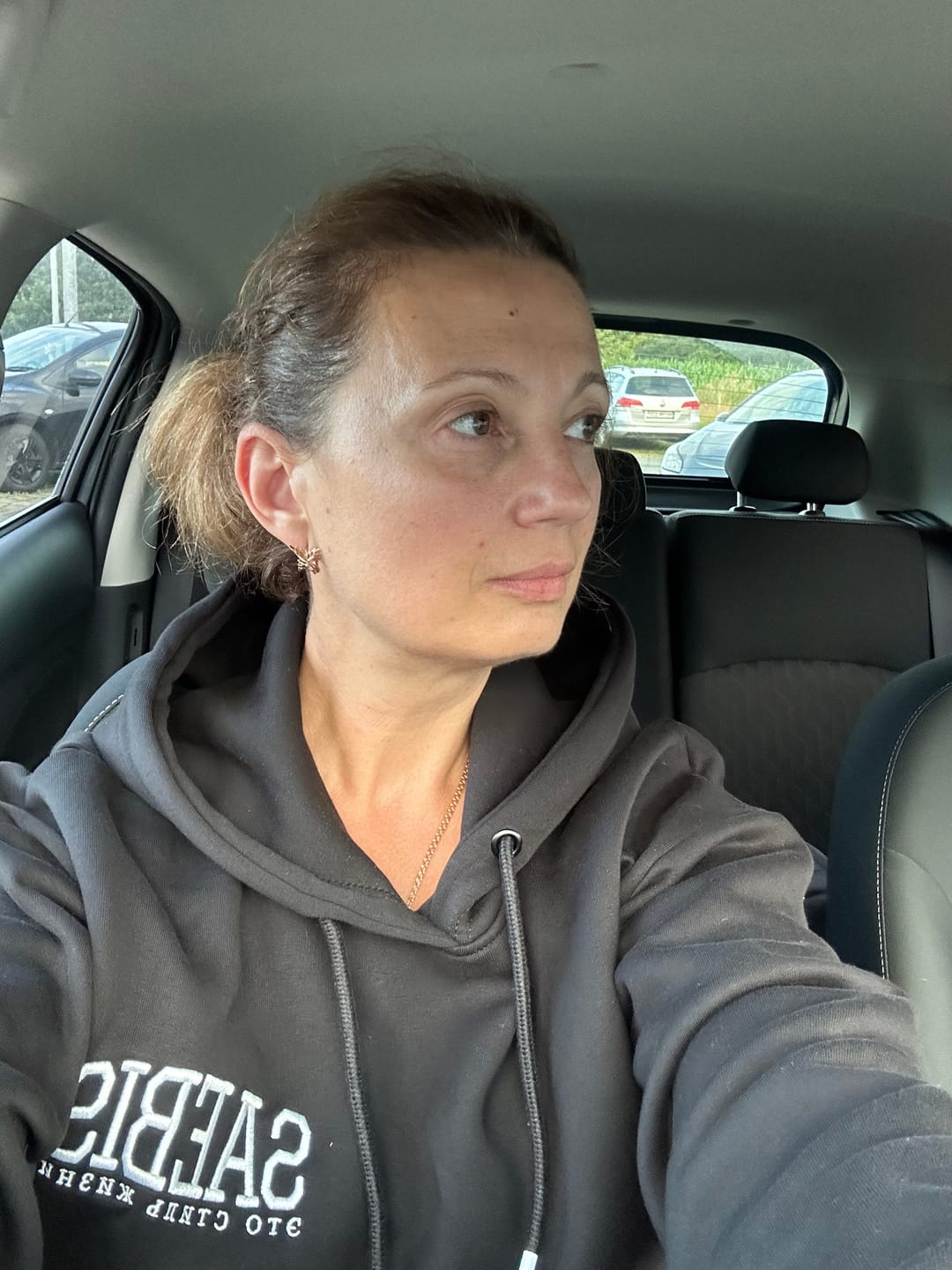Customer photo review of Lifestyle Damen Oversized Hoodie schwarz mit Stickerei by SAEBIS®