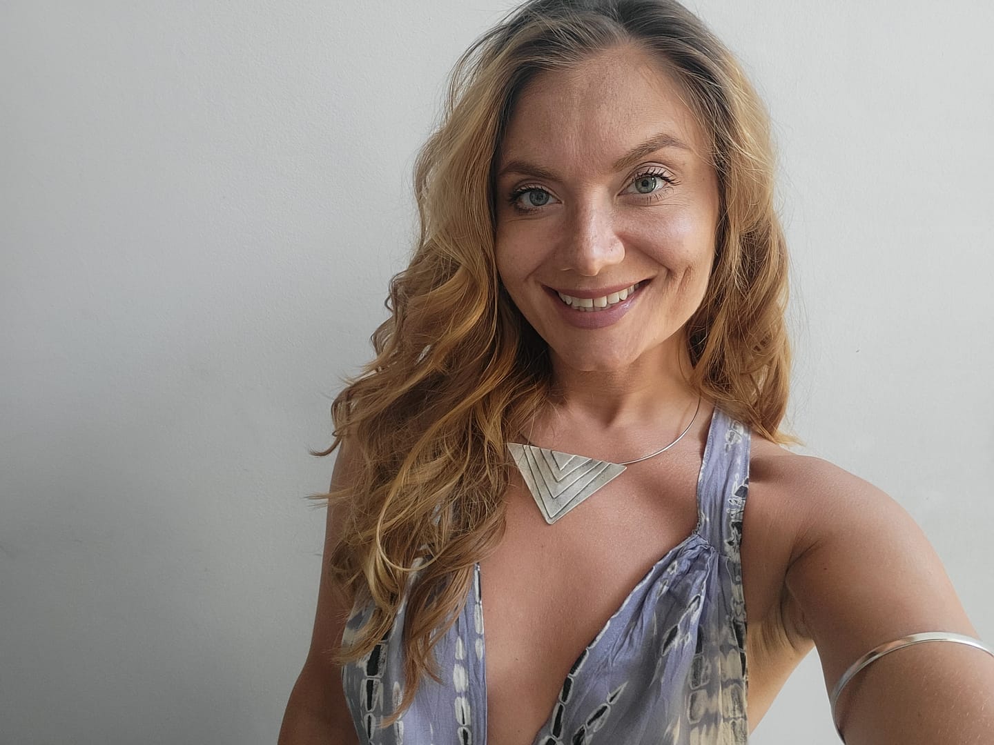 Customer photo review of Tie Dye Dress Kiana Light Grey