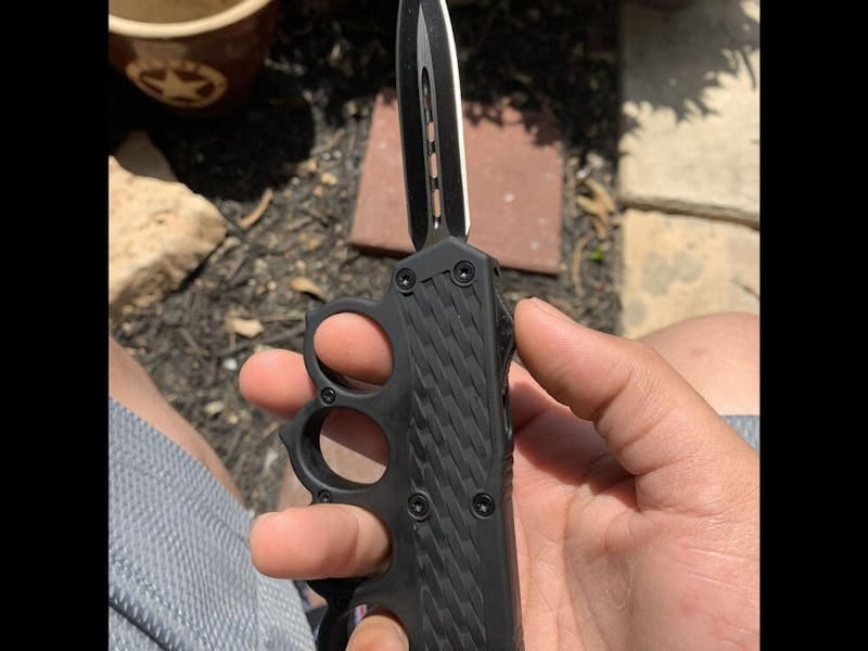 Customer photo review of Tactical Knuckle OTF Knife
