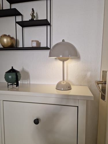 Customer photo review of Bordslampa - Svamplampa Flowerbud - Batteridriven 5000 mAH