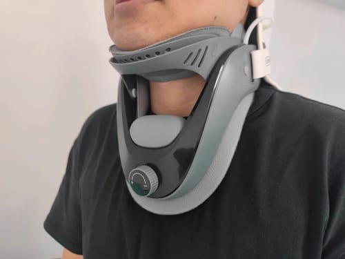 Customer photo review of AeroNex Neck Traction Device