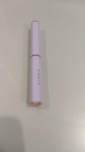 Customer photo review of O.TWO.O MOIST COLOR CHANGING LIP BALM