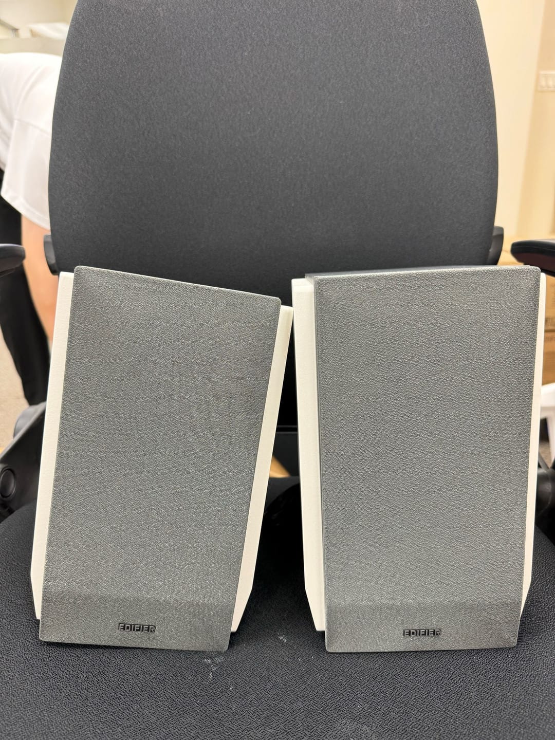Customer photo review of R1700BT Multifunctional Speakers