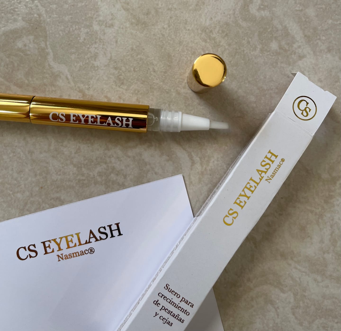 Customer photo review of Suero crecimiento de pestañas y cejas