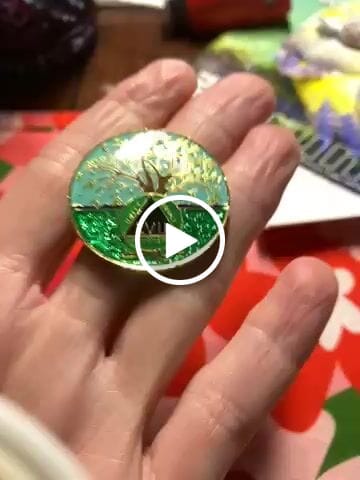 Customer video review of 1 to 60 Year Tree of Life Specialty AA Recovery Medallion - Tri-Plated Chip/Coin
