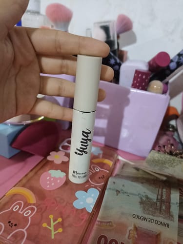 Customer photo review of Yuya Máscara para pestañas "10 aceites naturales"