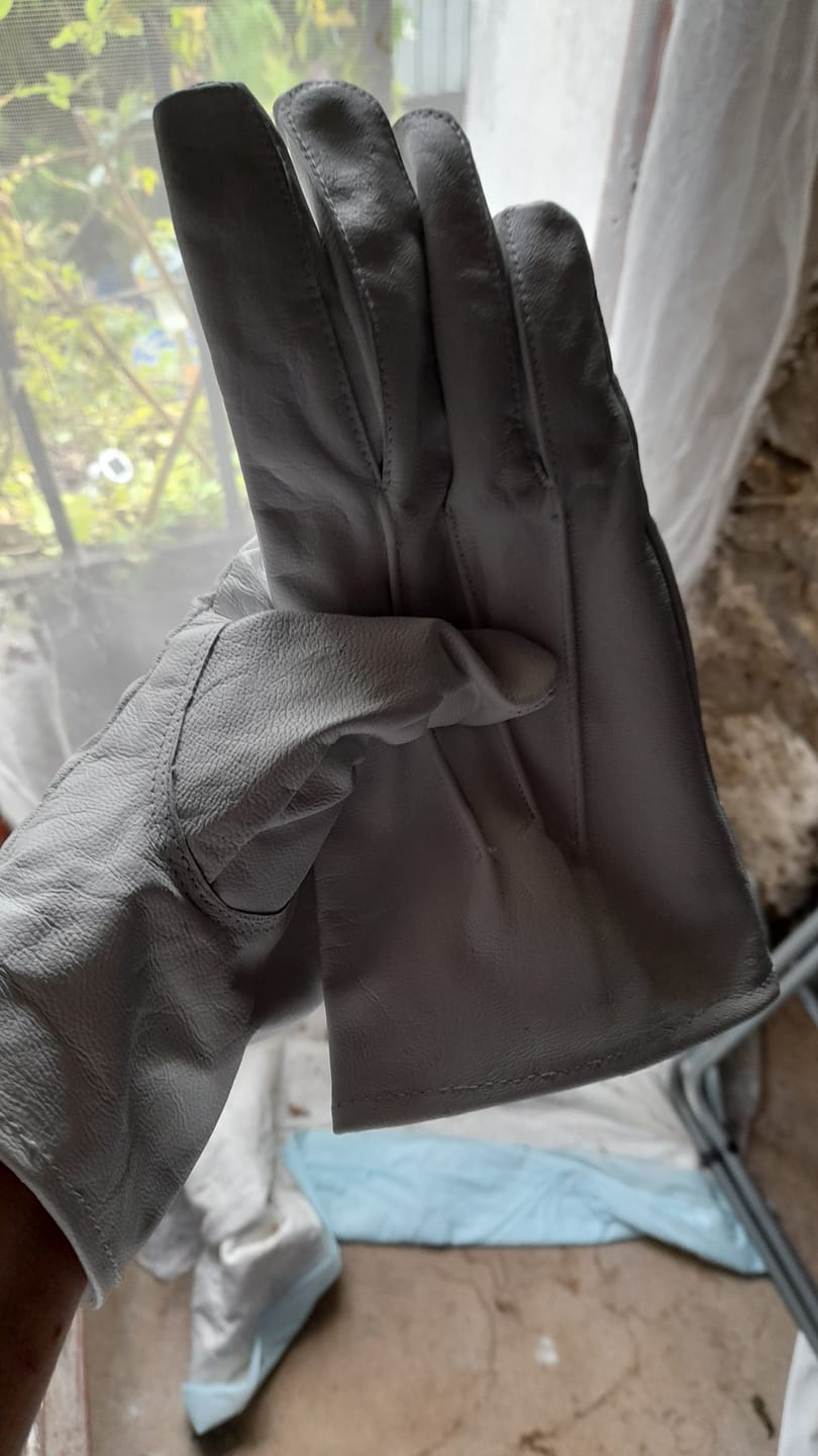 Customer photo review of Gants Blancs Maçonniques en Cuir