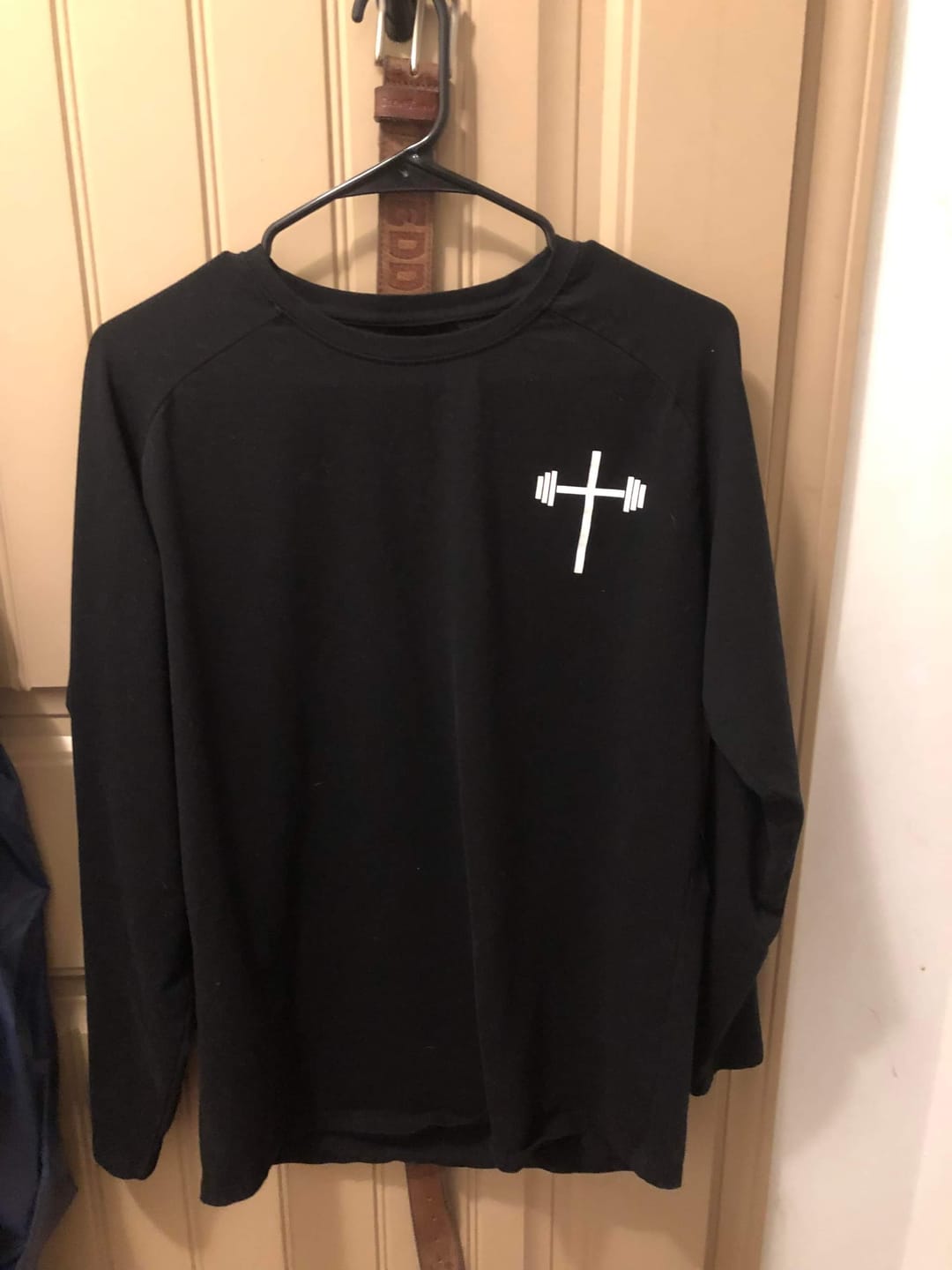 Customer photo review of Long Sleeve Performance Tee
