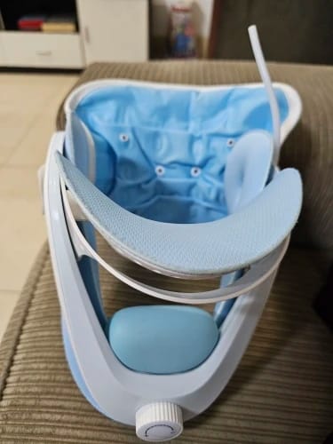 Customer photo review of AeroNex Neck Traction Device