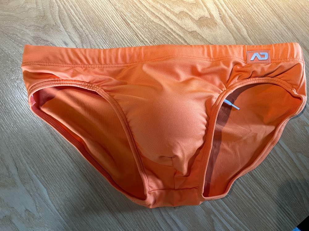 Customer photo review of Men’s Solid Color Swim Briefs with Removable Pad